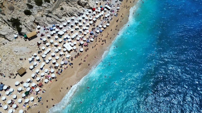 Avrupa ve Dünya'nın en iyi plajlarından seçildi: İki dağ yarıldı, ortasından cennet çıktı - Fotoğraf: 9