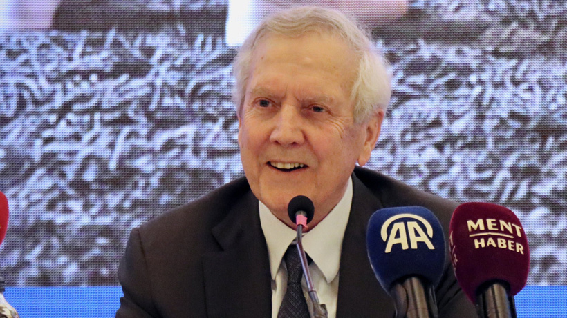 Aziz Yıldırım unutmadı