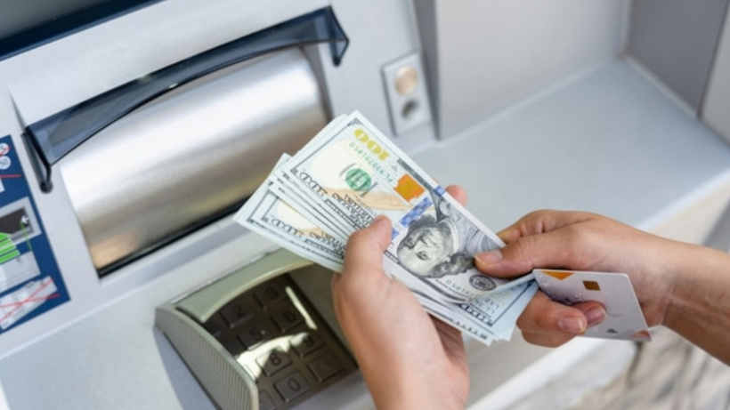 Sahte dolar basıp bankaları dolandırdılar! Kimsenin yapamadığını İstanbul'da yaptılar
