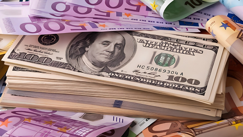 Dünyada dolar erirken Türkiye'de her gün yeni bir rekor kırıyor