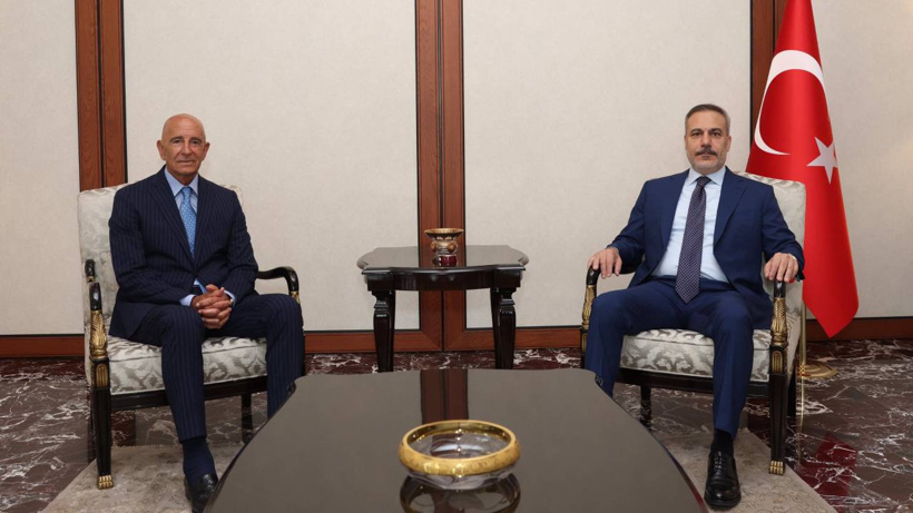 NATO zirvesi öncesi sürpriz temas: Hakan Fidan ve Tom Barrack bir araya geldi