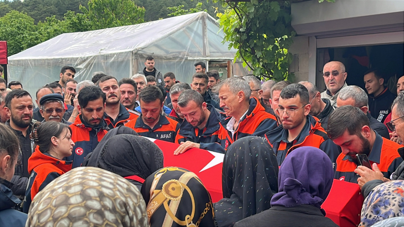 Görevi sırasında akıntıya kapılan AFAD görevlisinin cenazesi kaldırıldı