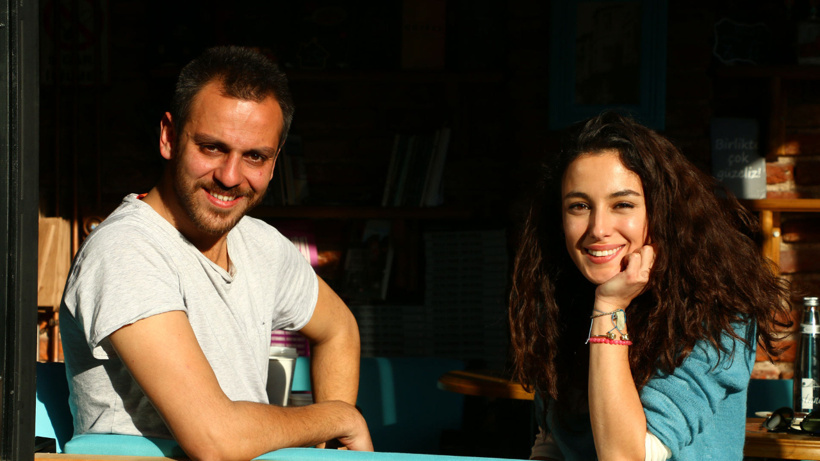 Cansu Tosun ve Erkan Kolçak Köstendil yeniden bir arada! 8 yıllık evlilik tek celsede bitmişti
