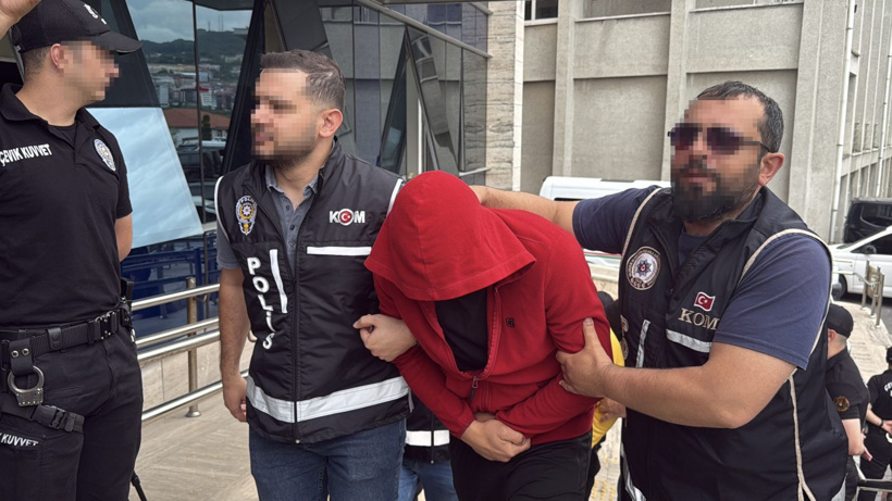 Sağlıkta rüşvet ve kürtaj çarkı! Doktorun odasından yarım milyon çıktı - Fotoğraf: 4