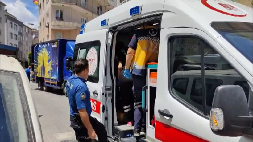 Güngören'de korkutan doğalgaz patlaması: 3 işçi hastaneye kaldırıldı