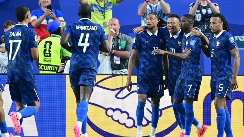 Saatlerce süren maçta Fransa Mbappe ile fark attı