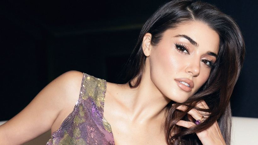 Hande Erçel'in kırmızı halı kombini tam not aldı: Bir gören bir daha baktı
