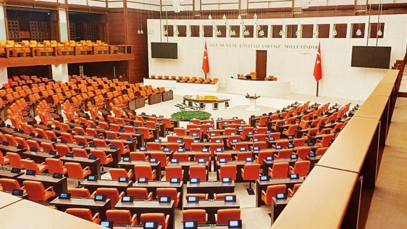 Partilerin vekil sayıları değişti: Meclis'teki sandalye sayısındaki son durum