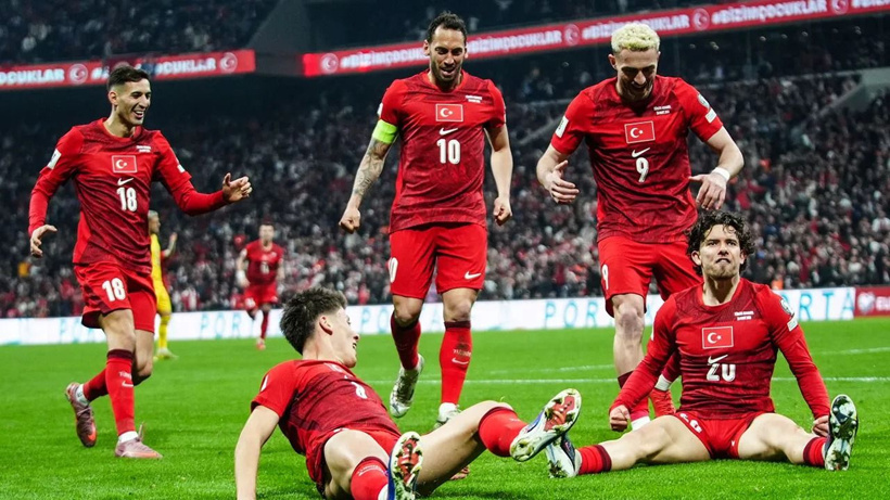 Hakan Çalhanoğlu veda etti: Hakkınızı helal edin - Fotoğraf: 4