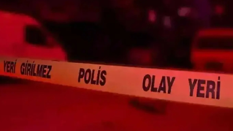 16 yaşındaki kız annesini uykusunda bıçaklayarak öldürdü, ardından polisi aradı
