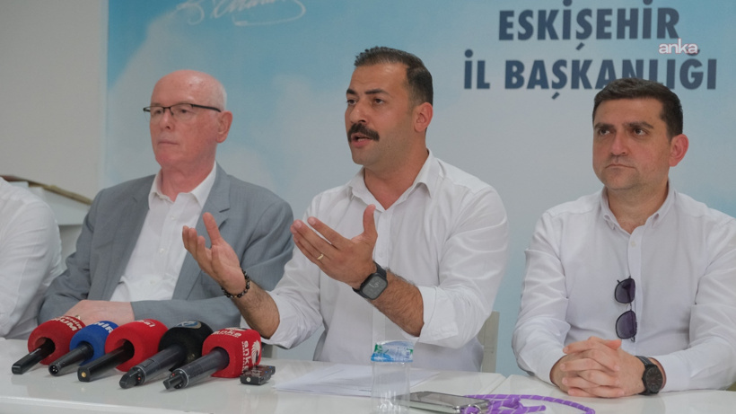 Görevden alınan CHP'li başkandan butlana tepki: Beni bu binadan kimse çıkaramaz
