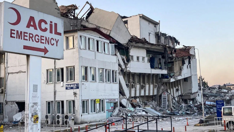 Depremde yıkıldı: Raporların biri bakanlığı suçladı diğeri akladı