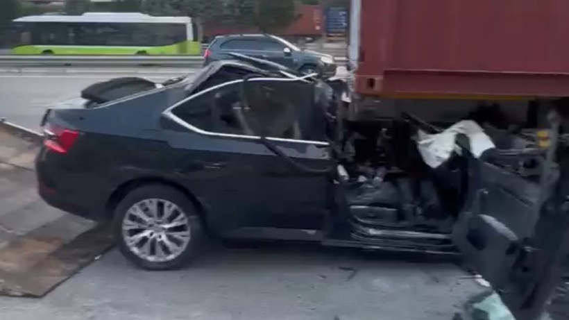 Tekstilci baba ve oğlu feci kazada hayatını kaybetti