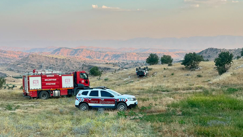 Silopi'de 3 aracın karıştığı feci kaza: 1 kişi öldü, 11 yaralandı