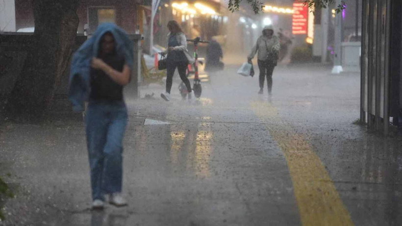 Bakanlık açıkladı: Sağanak yağış 10 ili vuracak