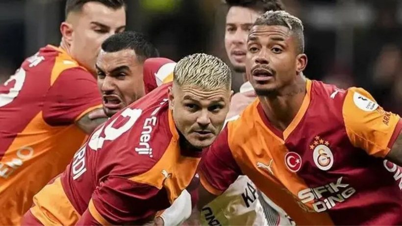 Ve Galatasaray'da imzalar atıldı: 2 yıllık sözleşme