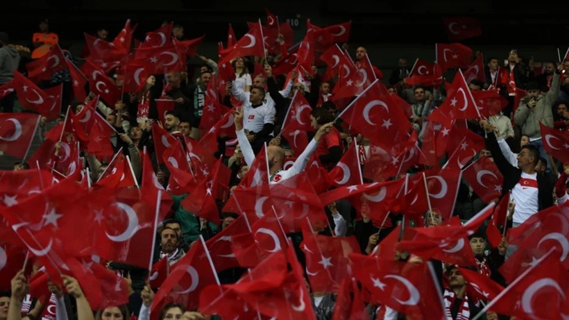 Haydi Türkiye: Yık Amerika'yı salla dünyayı