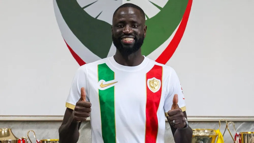 Amedspor'dan ayrıldı futbolu bıraktı - Resim : 2