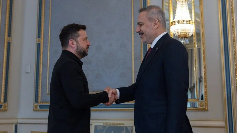 Dışişleri Bakanı Ukrayna'da: Fidan'a liyakat nişanı verildi