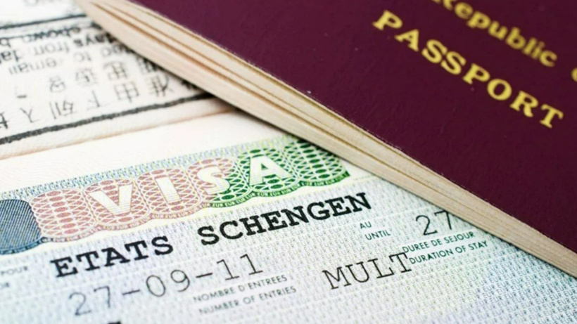 Ticaret Bakanı Bolat'tan dikkat çeken Schengen açıklaması