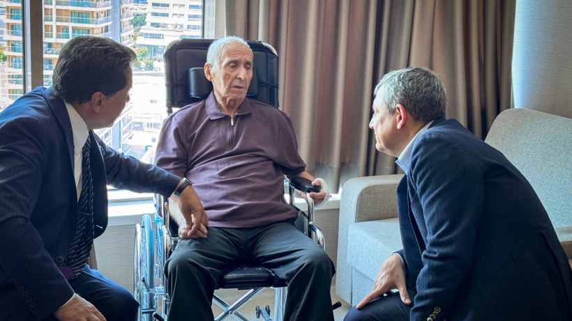 Özgür Özel'den eski CHP Genel Başkanı Hikmet Çetin'e ziyaret