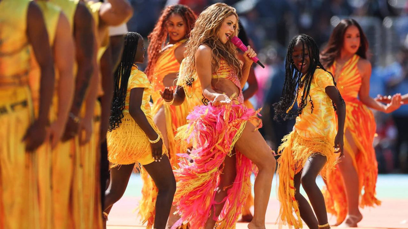Shakira bizim izleyemediğimiz Dünya Kupası performansından servet kazandı!
