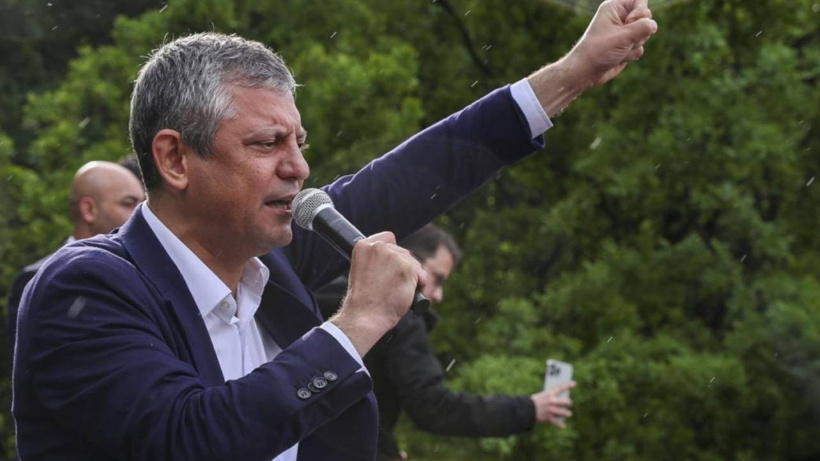 Dünya basını Özgür Özel'in yeni partisini manşetlerine taşıdı! "Türkiye siyaseti için tarihi kırılma"