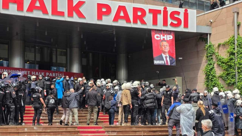 CHP efsaneleri istifa edince butlana 'ciddiye alın' çağrısı yaptı