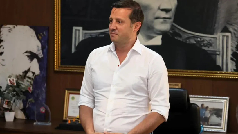 Bir belediye başkanı daha AKP yolcusu