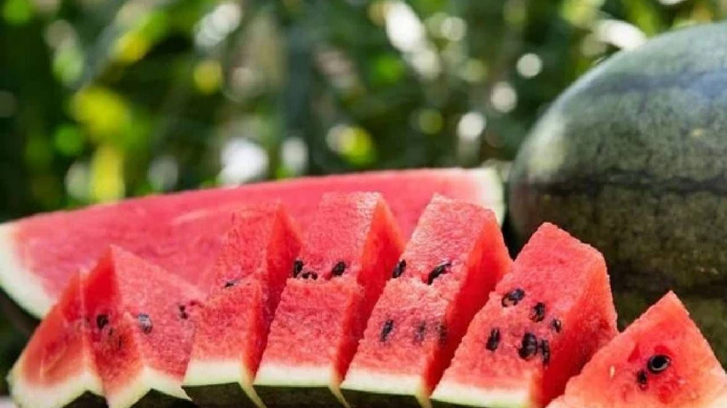 Çinliler karpuzların üzerine neden taş koyuyorlar? Bu yöntemin arkasındaki müthiş mantık! - Fotoğraf: 4