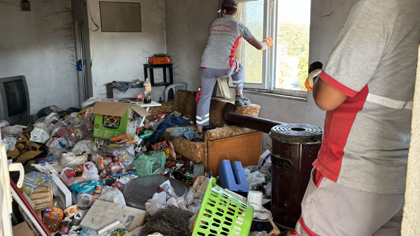 İmamın evinden gelen kötü kokular mahalleyi ayağa kaldırdı: Gören şoke oldu - Fotoğraf: 5