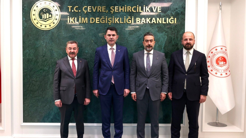 CHP'li belediye başkanı AKP İl Başkanı ile Murat Kurum'u ziyaret etti