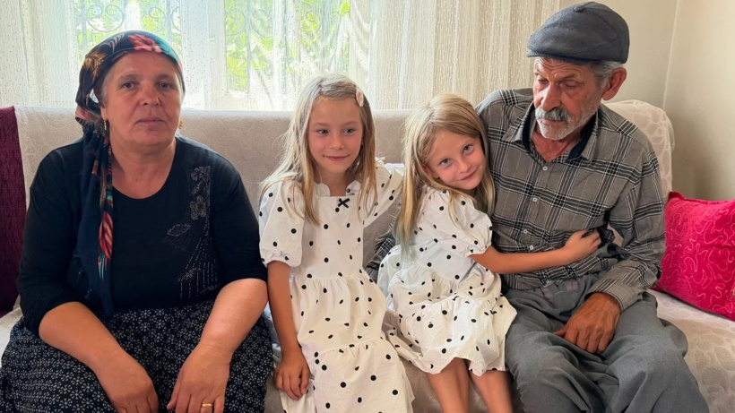 34 yıl sonra ikizlerine kavuşan çiftin kahreden hikayesi ortaya çıktı! Böyle vicdansızlık olur mu?
