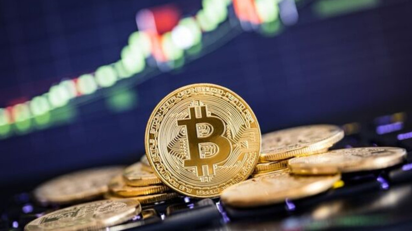 Trump'tan kripto darbesi: Listeye aldı