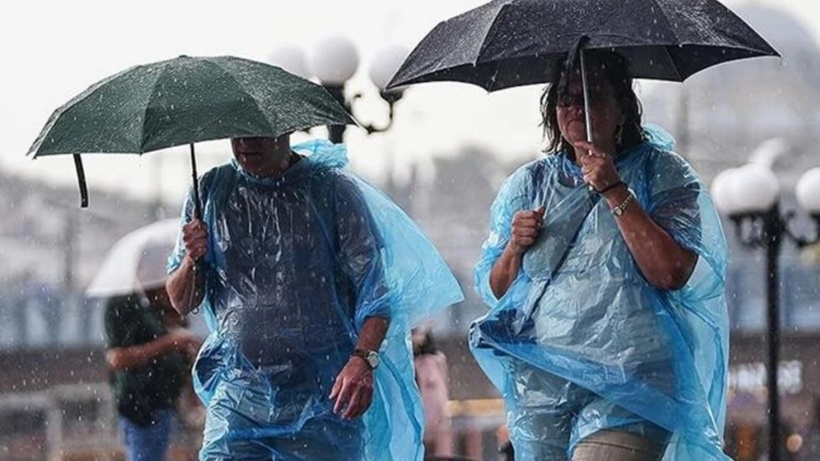 İstanbul'u sağanak ve fırtına vuracak! 4 ilde kuvvetli yağacak: Meteoroloji uyardı