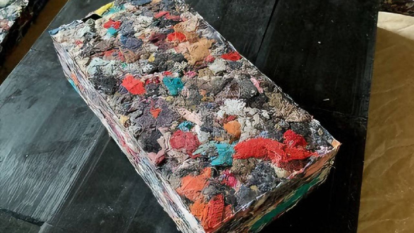 Eski kıyafetlerin yeni adresi: Duvarlar
