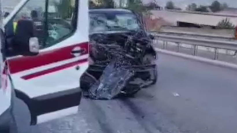 Son Dakika | Çorum FK'nın yıldızı tırla çarpıştı: Araçta eşi ve 6 aylık bebeği de vardı