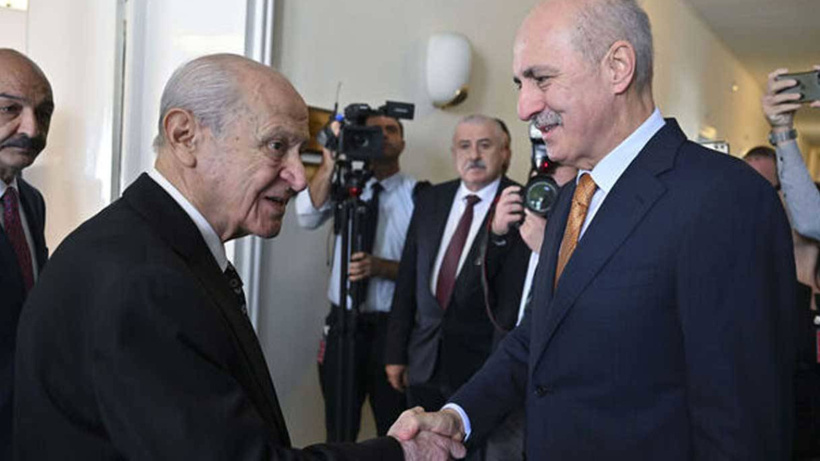 Süreci başlatan Bahçeli yürüten Numan Kurtulmuş'a hediye etti: Mesaj verdi