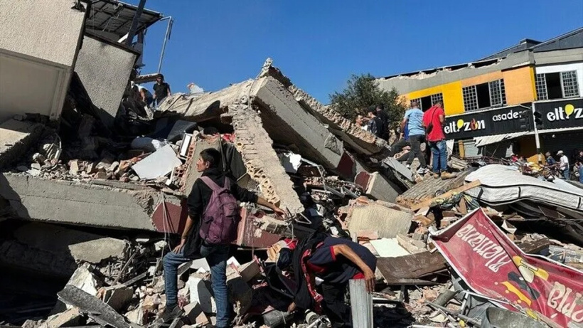 Kolombiya'daki depremde ölü sayısı arttı: Ekonomik acil durum ilan edildi