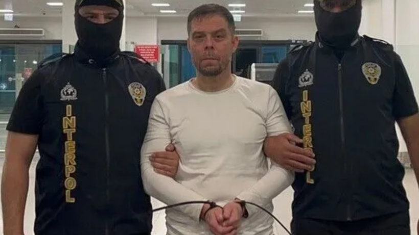 Türkiye'ye getirilirken "Uçakta bomba var" diye bağırdı: Son ana kadar kurtulmayı denedi