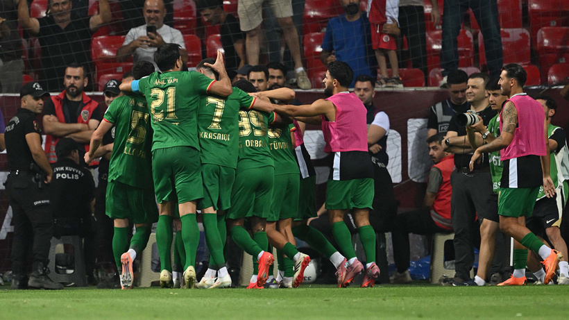 Erzurumspor'un 2 golü iptal edildi: Amedspor fark atıp liderliğe oturdu