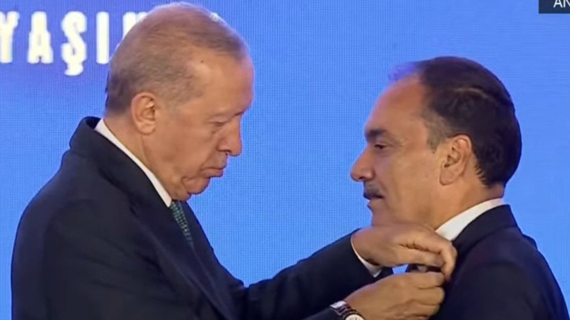 Saf değiştiren vekilin arşivi bakanlıkların önünde