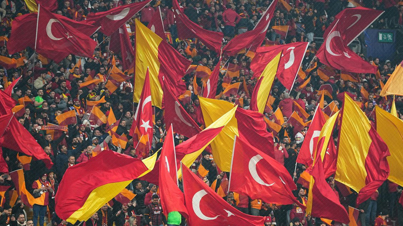 Son Dakika | Galatasaray'a transferini kendisi açıkladı: Maç sonu taraftara veda etti