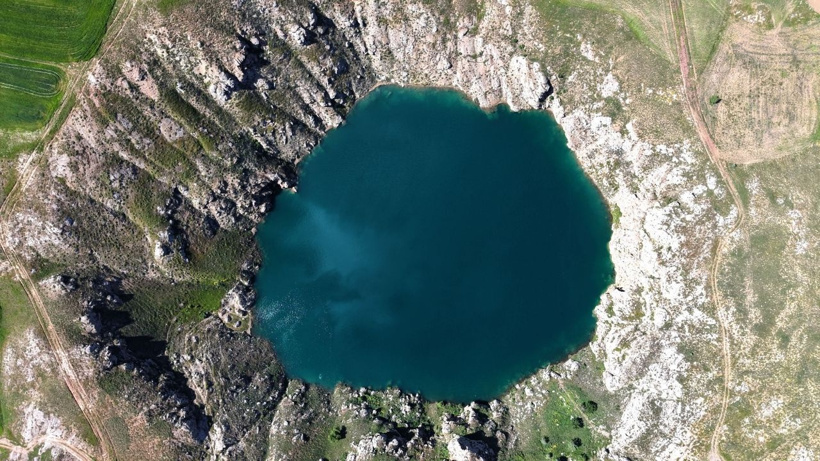 Maviden yeşile renk değiştiren dev göller ziyaretçi rekoru kırdı - Fotoğraf: 6