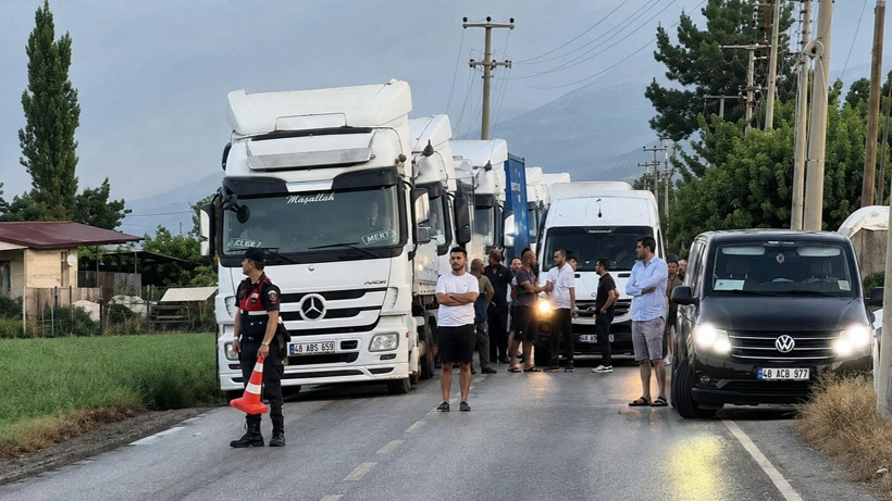 Sürücüler fark etti: Yol kenarında 58 yaşında erkek cesedi bulundu