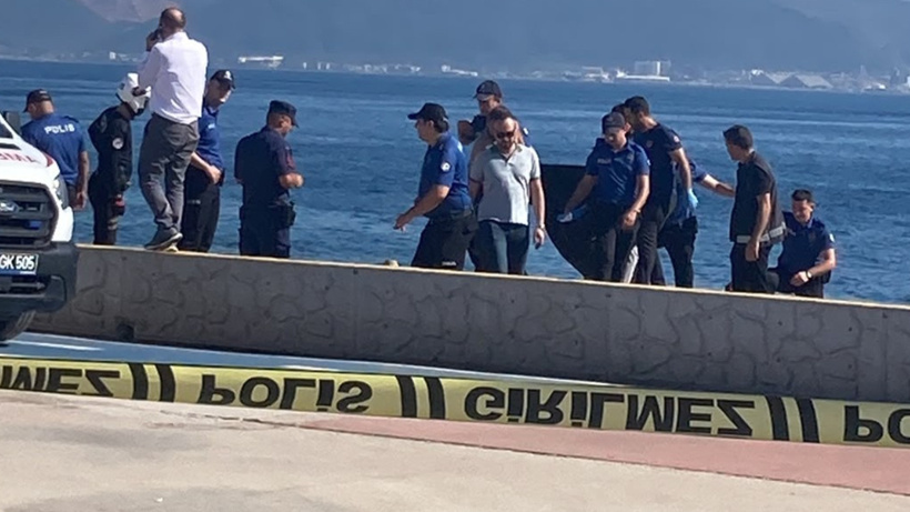 1 saat arayla 2'si çocuk 3 kardeşin cesedi sahile vurdu! 'Sağ Bulunan 4. Kardeş' ne anlatacak?