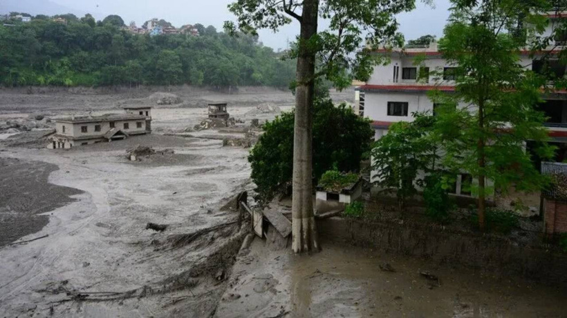 Yüzyılın felaketiyle yıkılan Nepal'de korkulan oluyor! Ölü soygunculuğu başladı - Fotoğraf: 18