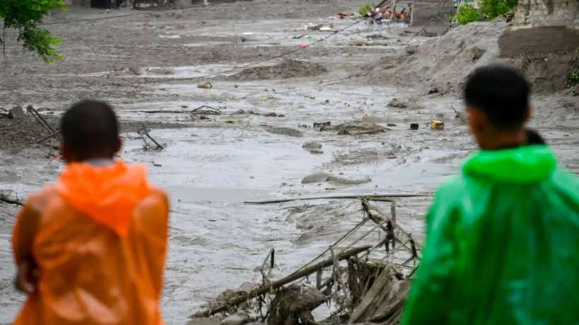 Yüzyılın felaketiyle yıkılan Nepal'de korkulan oluyor! Ölü soygunculuğu başladı - Fotoğraf: 6