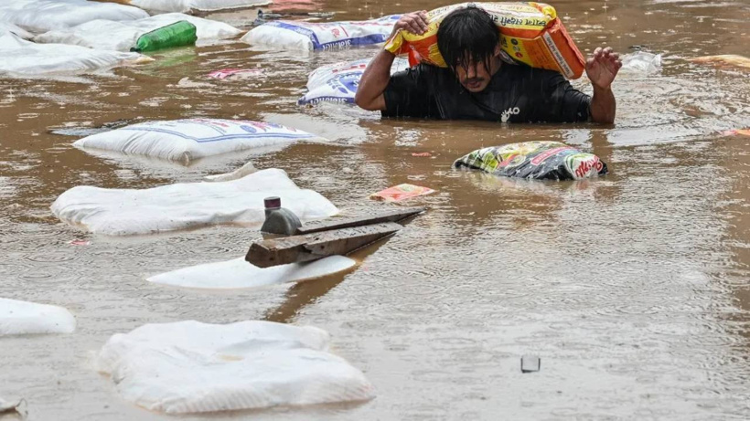 Yüzyılın felaketiyle yıkılan Nepal'de korkulan oluyor! Ölü soygunculuğu başladı - Fotoğraf: 13
