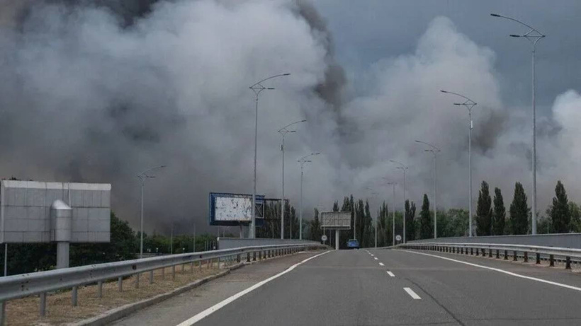Rusya saldırdı, Kiev’de depo patladı: Can kaybı artıyor